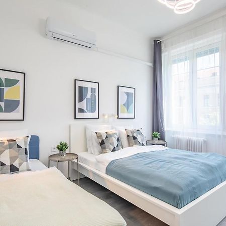 Newly Designed Central Studio Budapest Esterno foto