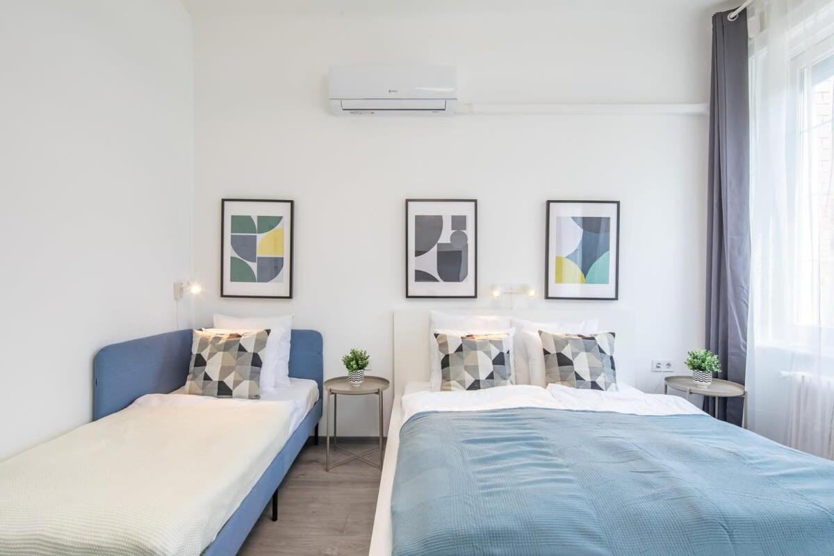 Newly Designed Central Studio Budapest Esterno foto
