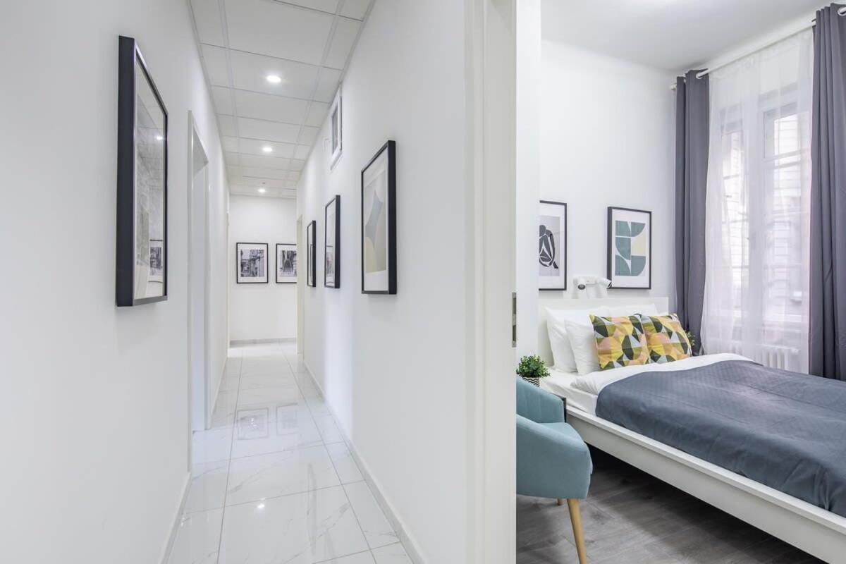 Newly Designed Central Studio Budapest Esterno foto